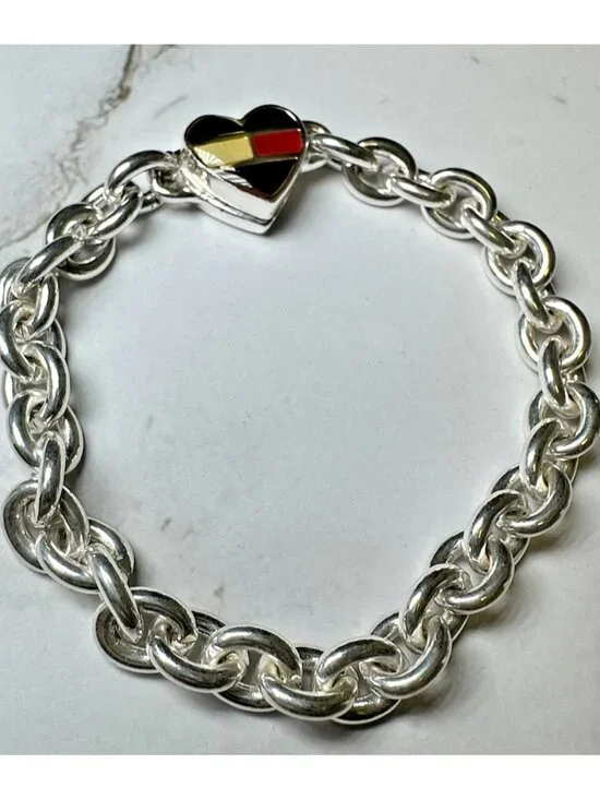 Vintage Tommy Hilfiger Bracelet Silver Tone Chunky Chain Heart Charm Magnetic - Picture 6 of 9